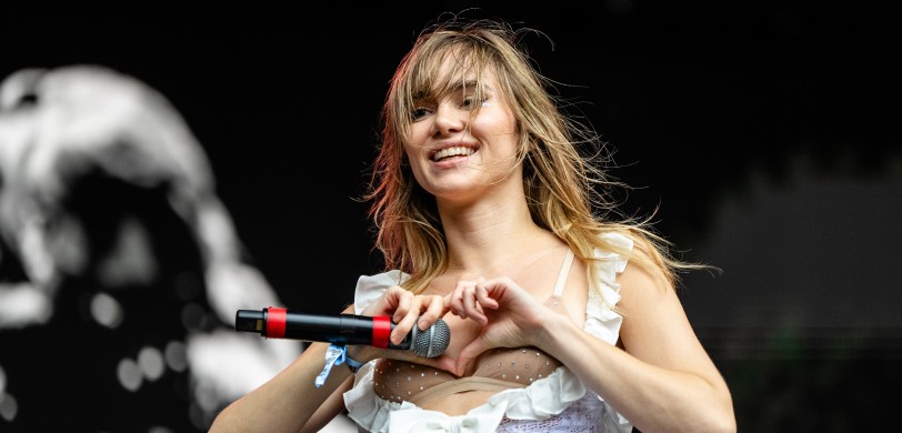 Suki Waterhouse